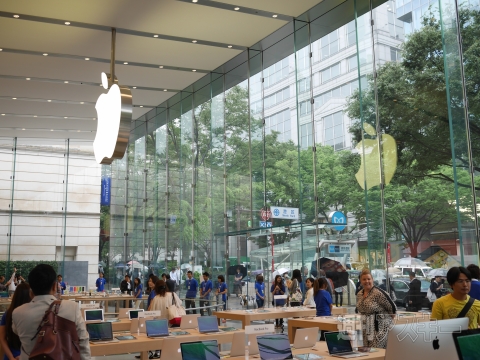 速報 Apple Store 表参道店 ついにオープン 気になるニュース 公式
